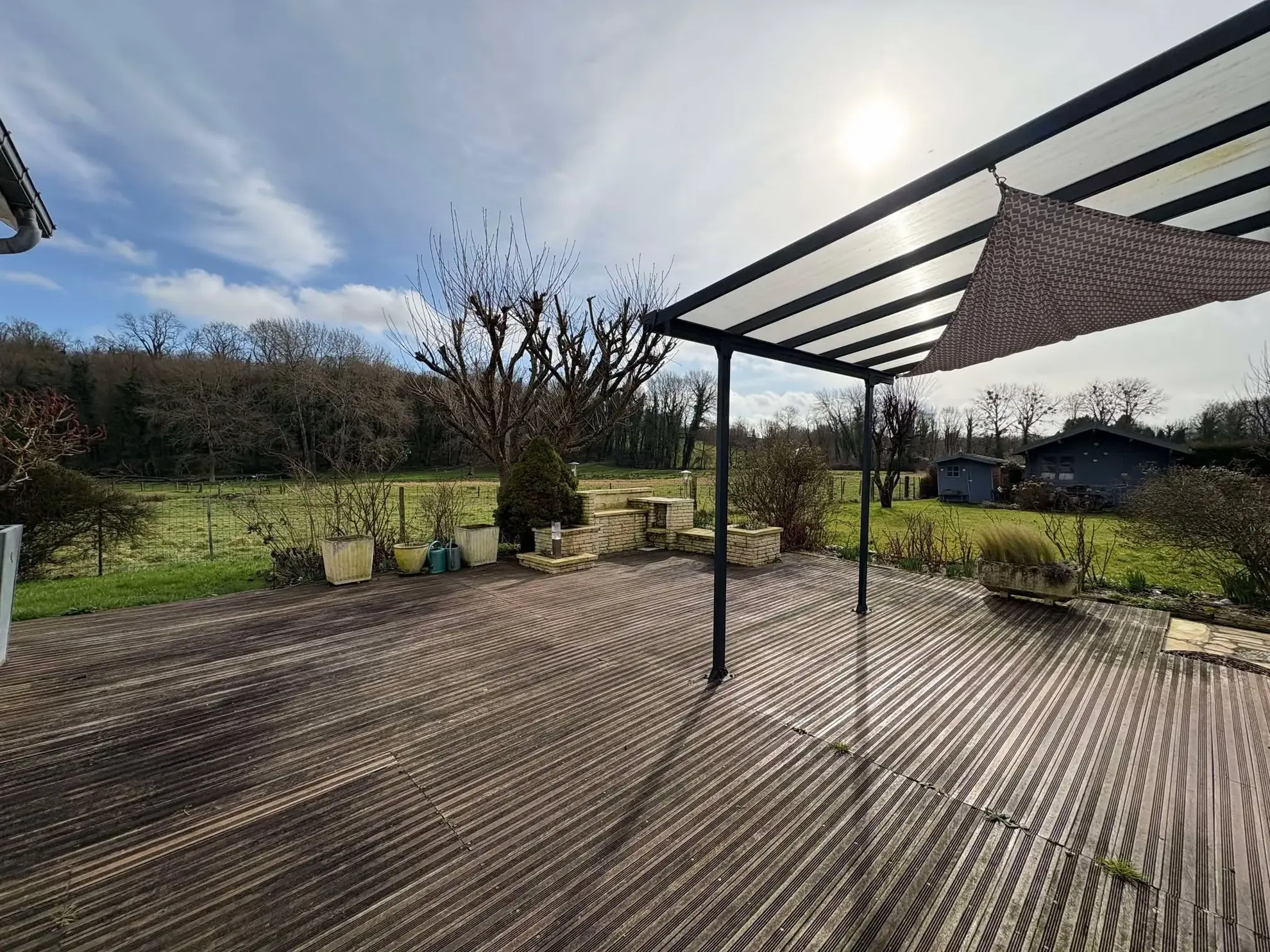 Maison à vendre à Drucat, 4 chambres, garage, terrasse et environnement paisible proche d'Abbeville 