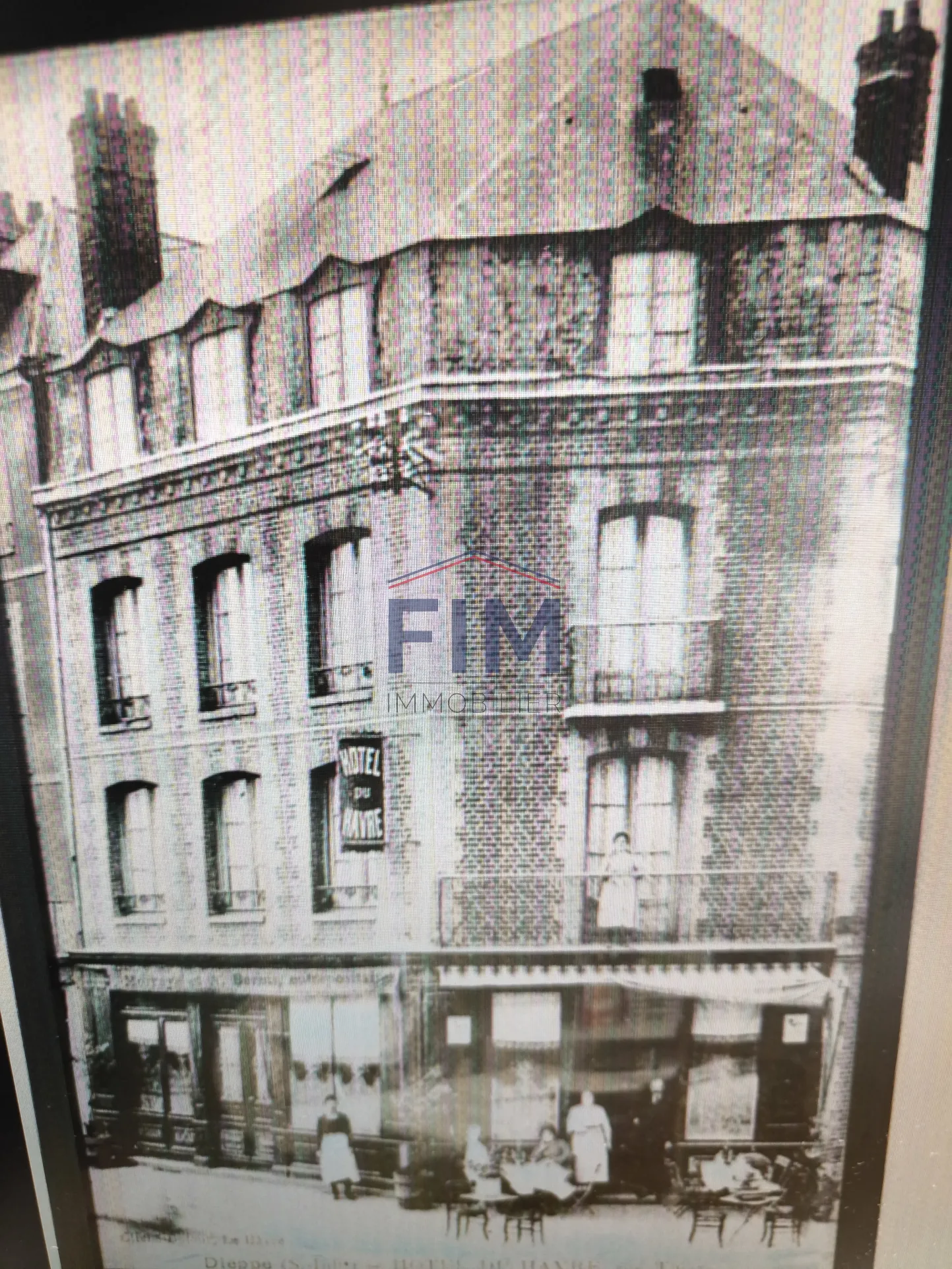 Appartement F3 à vendre en centre-ville de Dieppe, idéal pour investissement ou bureaux professionnels 
