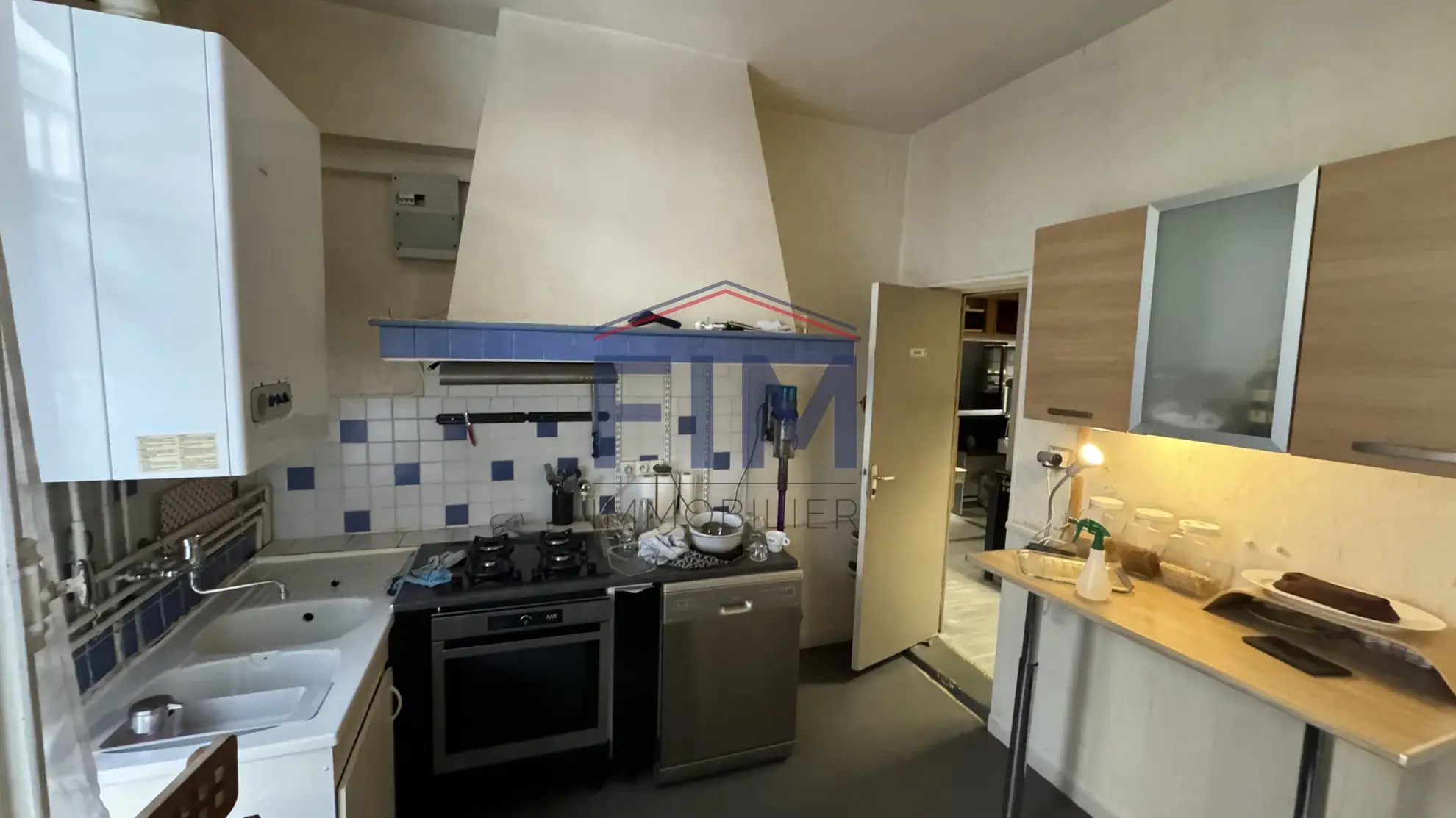 Appartement F3 à vendre en centre-ville de Dieppe, idéal pour investissement ou bureaux professionnels 