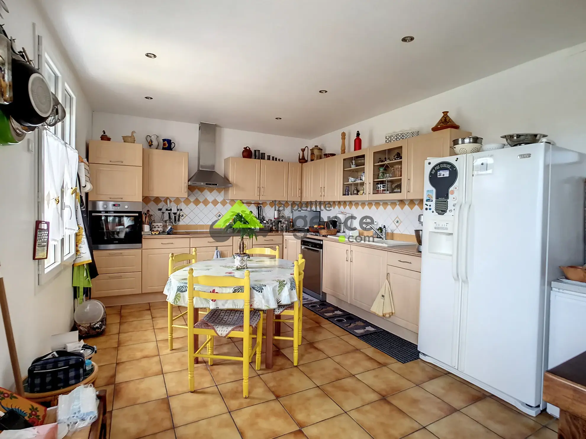 Ensemble immobilier à Bourganeuf de 294 m² avec potentiel locatif 