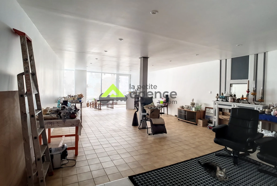 Ensemble immobilier à Bourganeuf de 294 m² avec potentiel locatif 