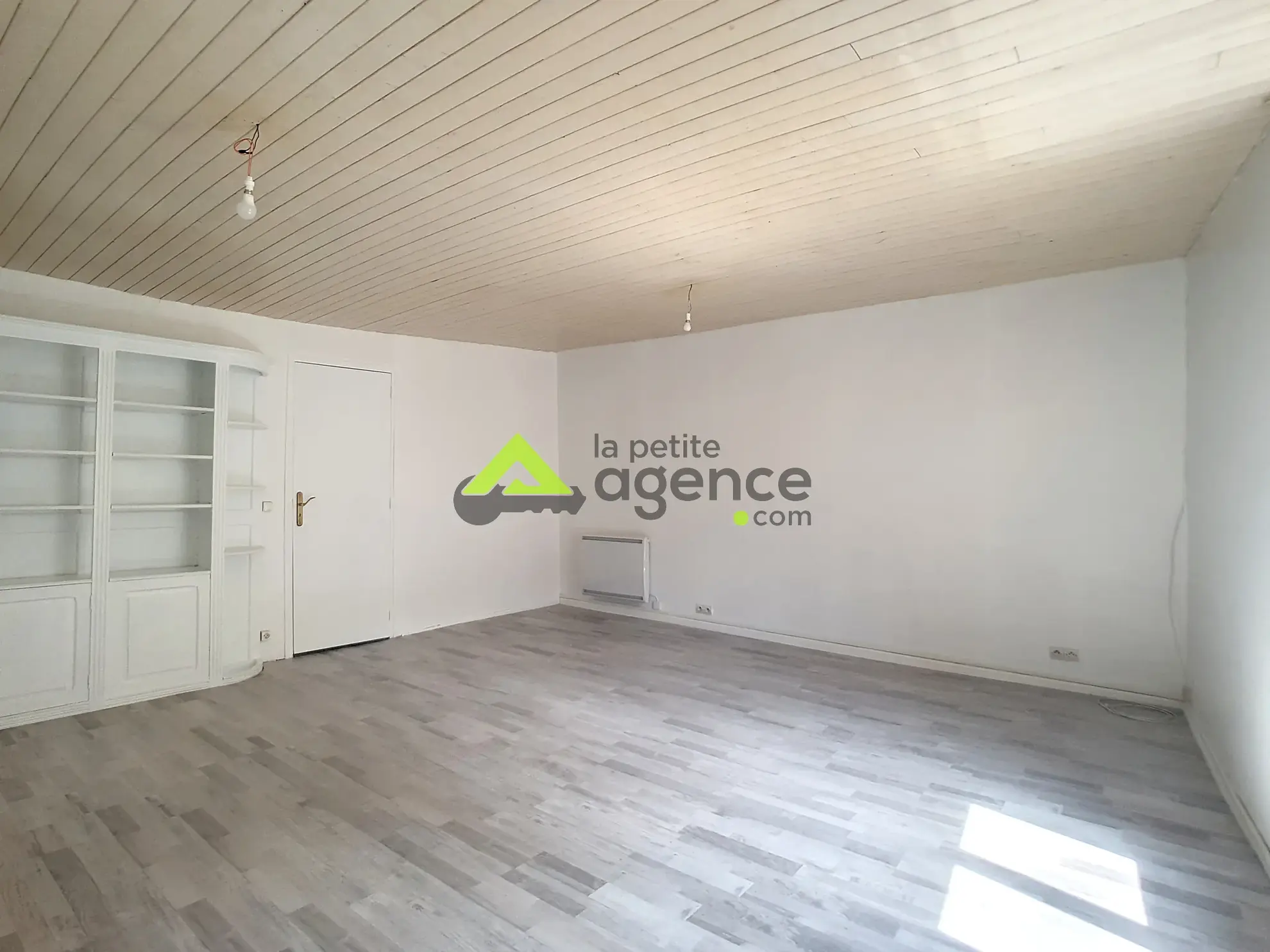 Ensemble immobilier à Bourganeuf de 294 m² avec potentiel locatif 