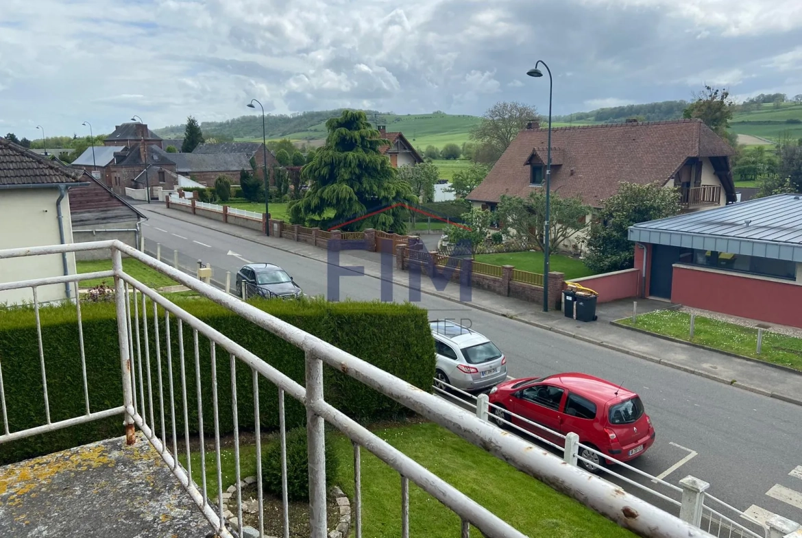 Maison en briques de 90 m² avec terrasse et garage à Envermeu 