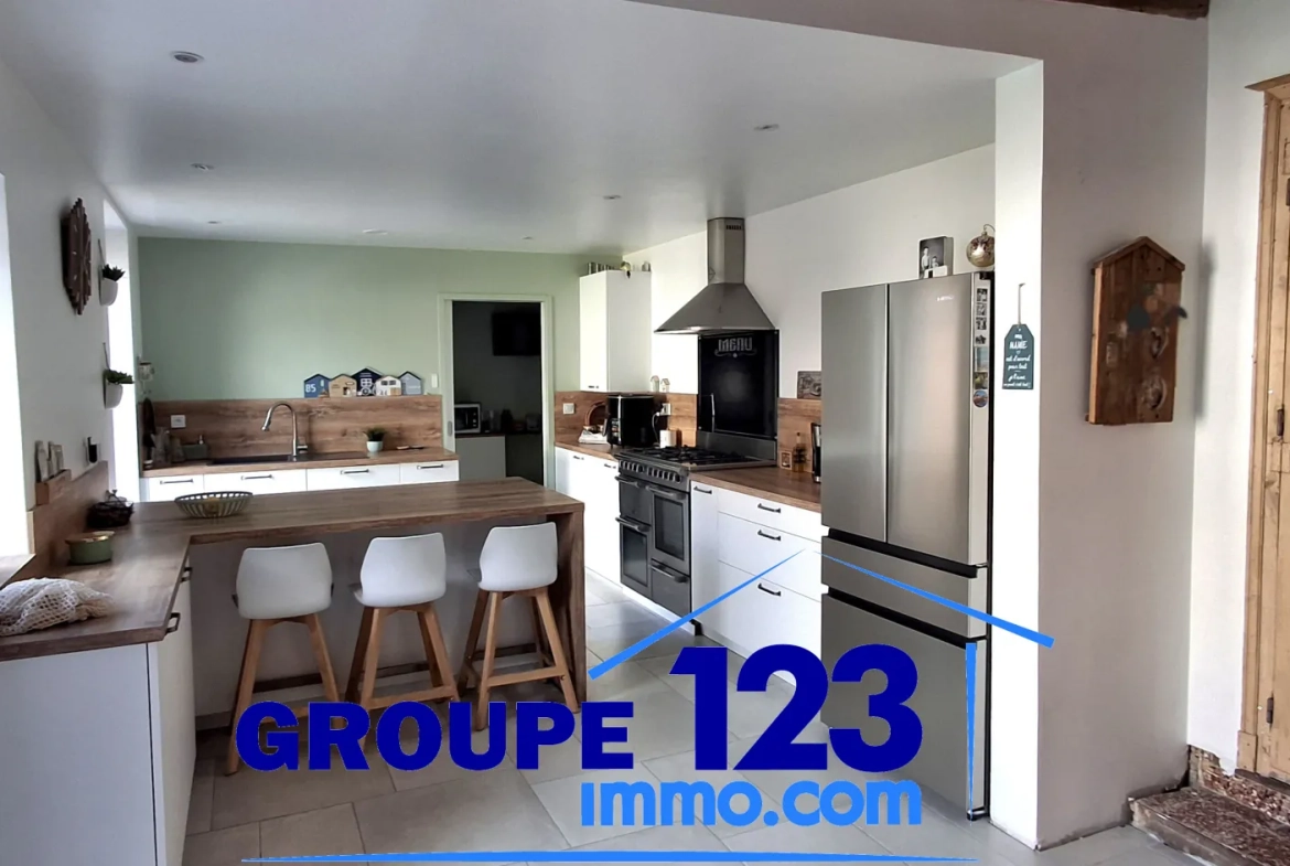 Belle maison en pierre rénovée avec jardin clos à Aillant-sur-Tholon 