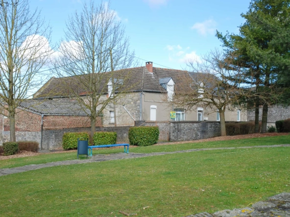Maison semi-individuelle à vendre à Jeumont avec jardin et garage