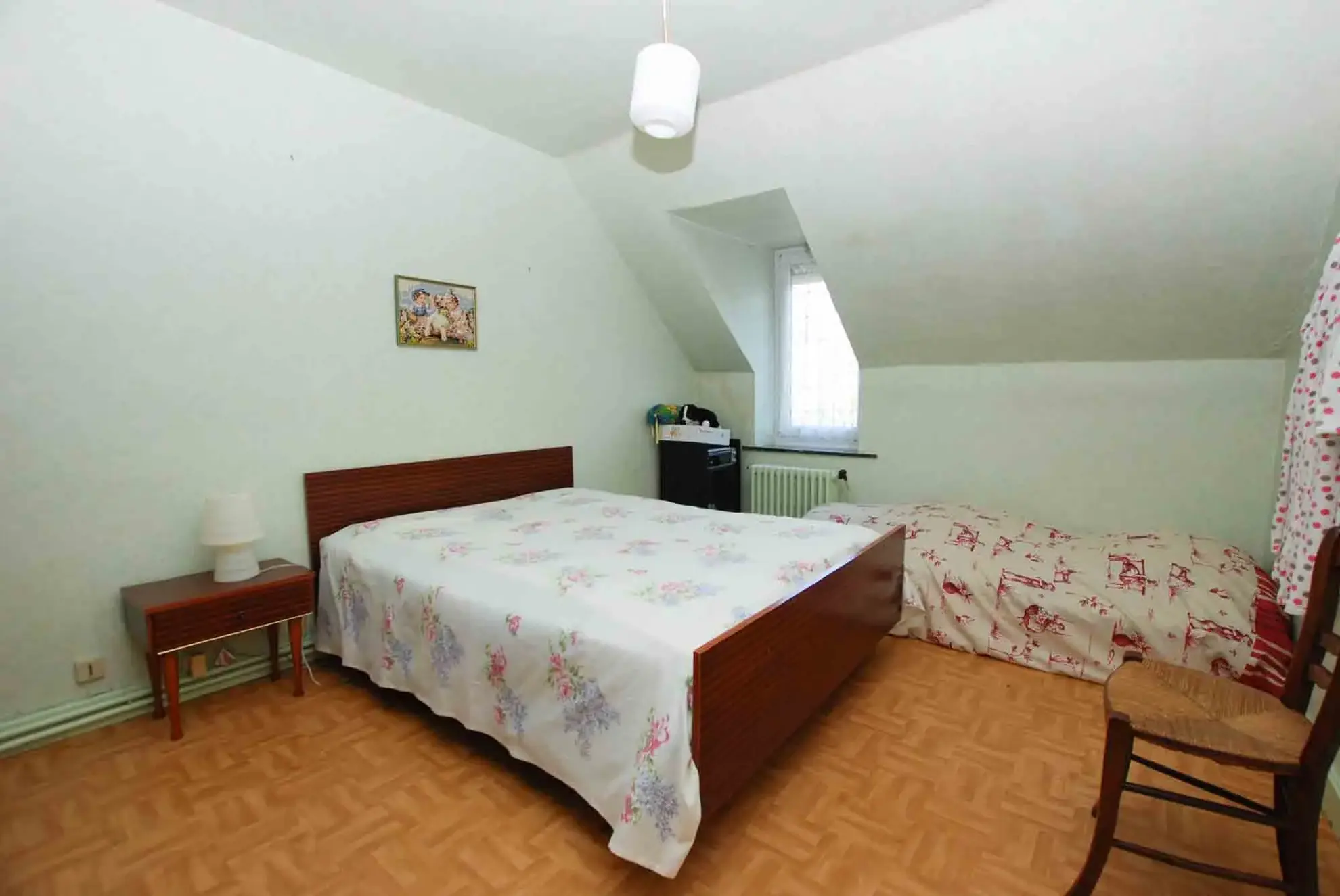 Maison semi-individuelle à vendre à Jeumont avec jardin et garage 