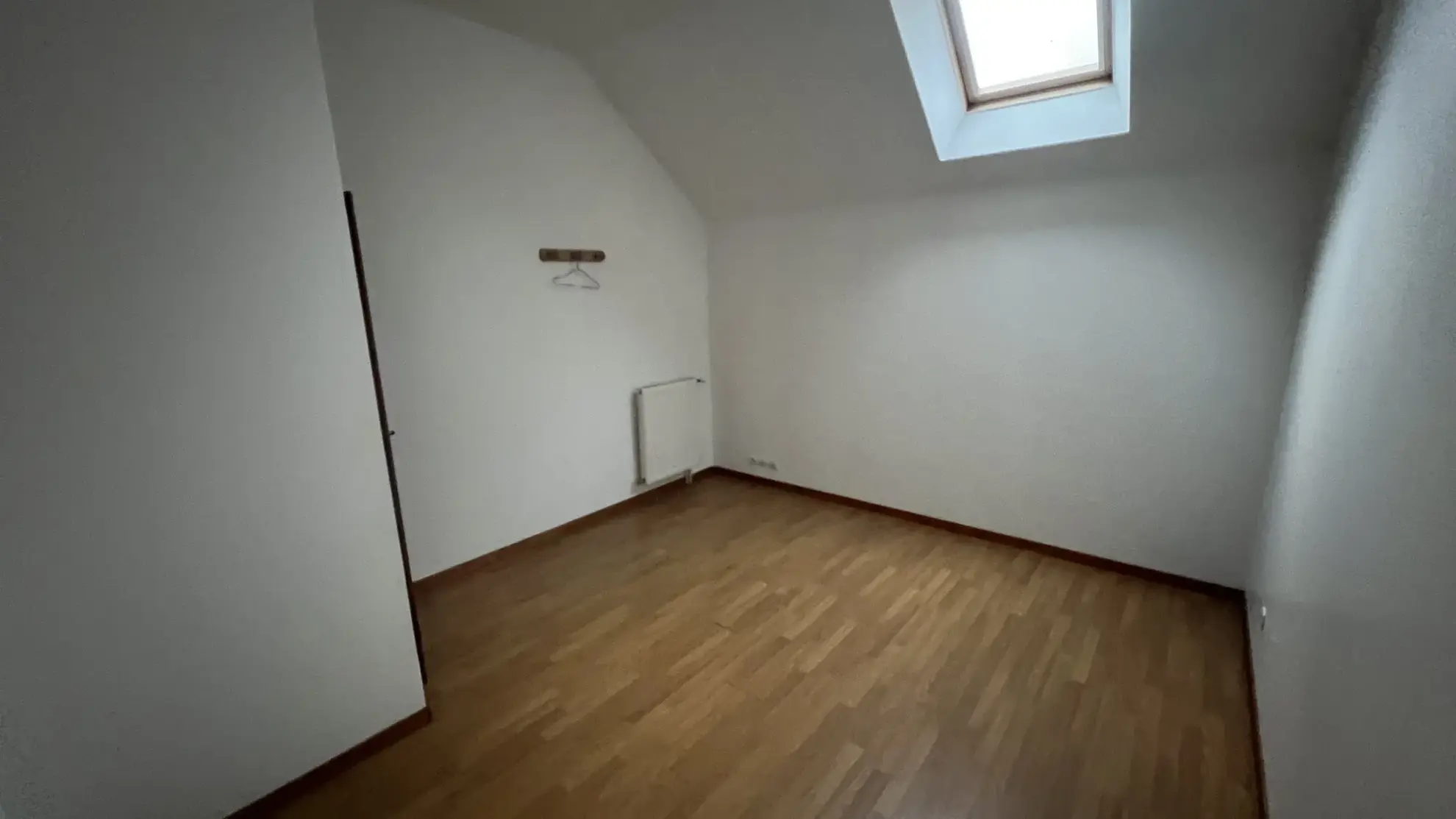 Vente maison de caractère de 116,07 m² à Alençon avec cour et parking 