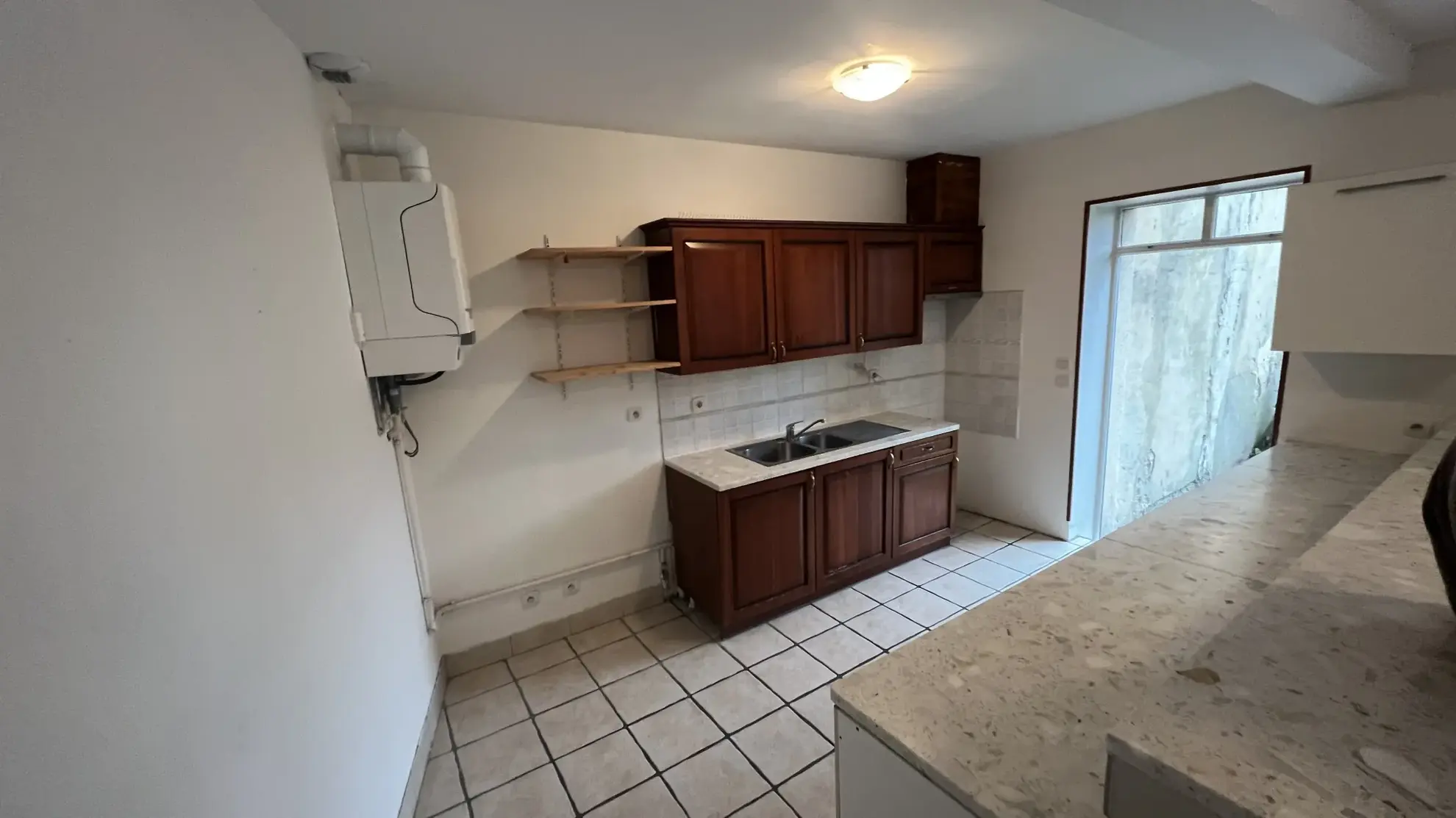 Vente maison de caractère de 116,07 m² à Alençon avec cour et parking 