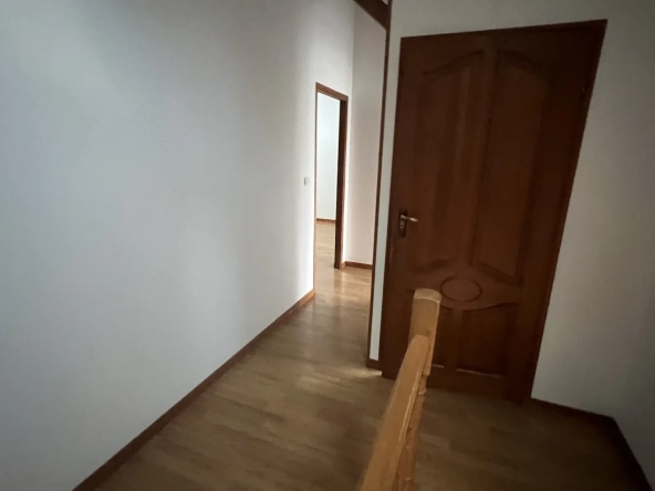 Vente maison de caractère de 116,07 m² à Alençon avec cour et parking 
