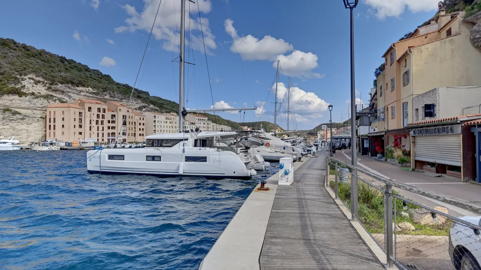Appartement T2 bis avec vue mer à Bonifacio, excellent potentiel de rénovation 