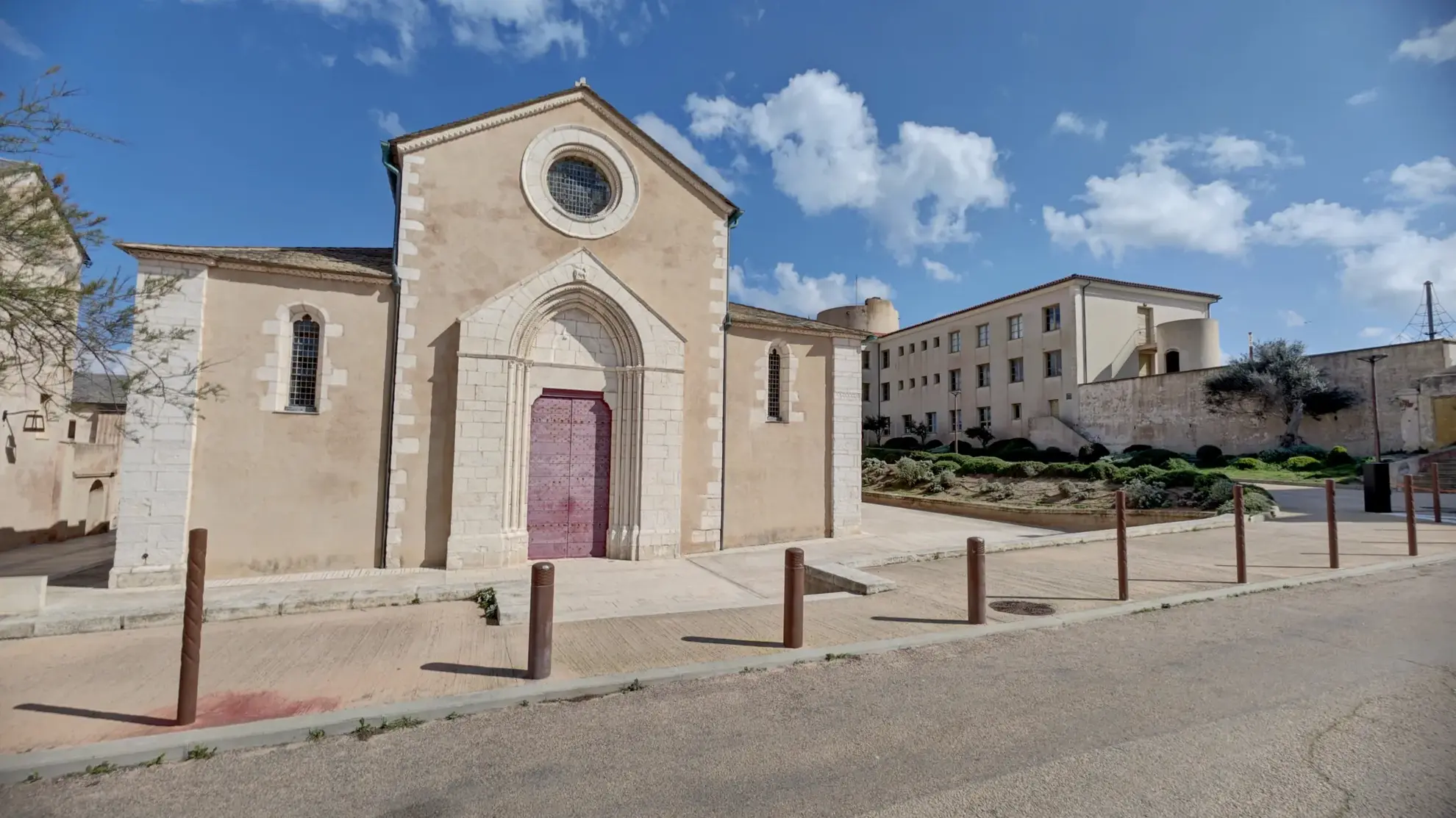 Appartement T2 bis avec vue mer à Bonifacio, excellent potentiel de rénovation 
