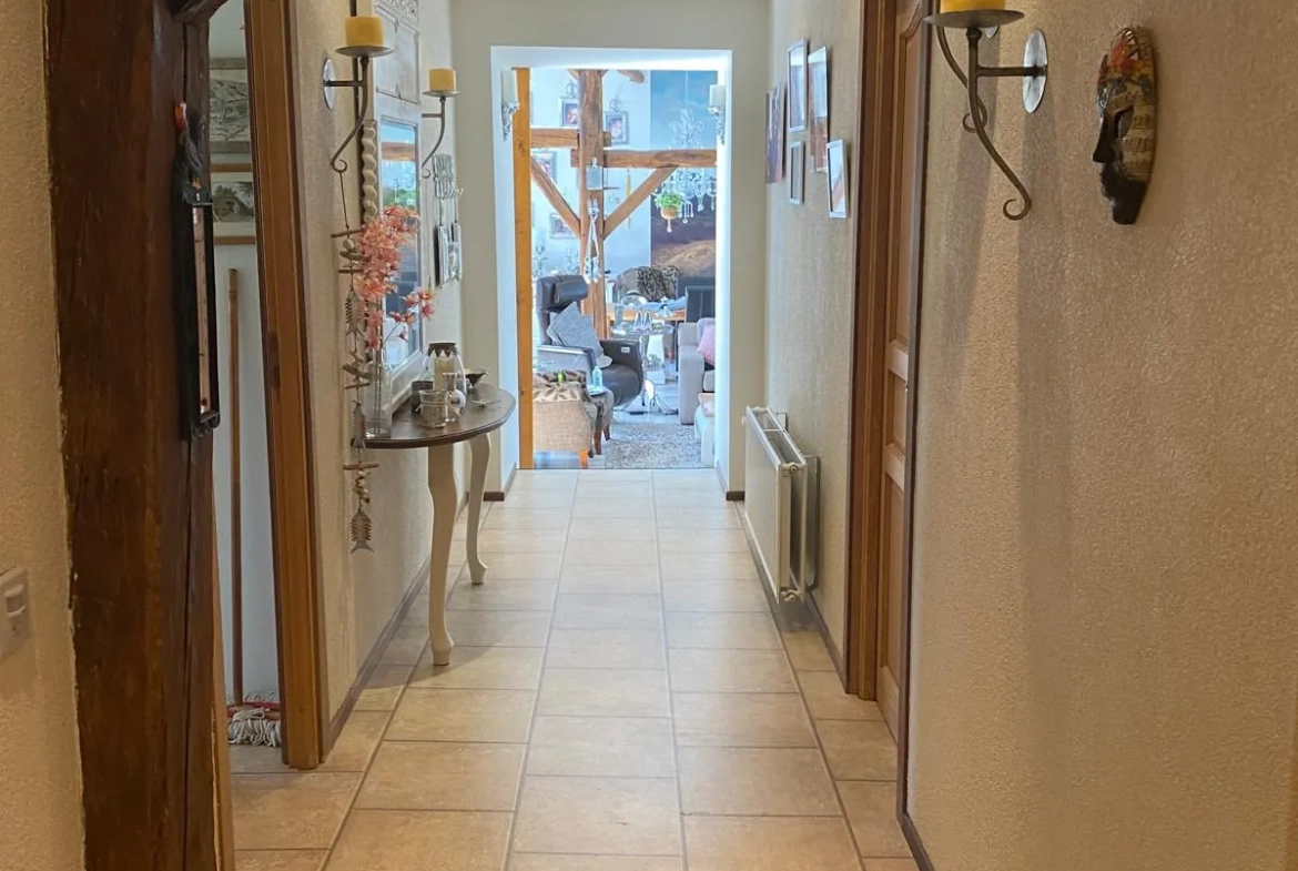 Charmante maison rénovée de 286 m² à GERMONT avec piscine et vue imprenable 