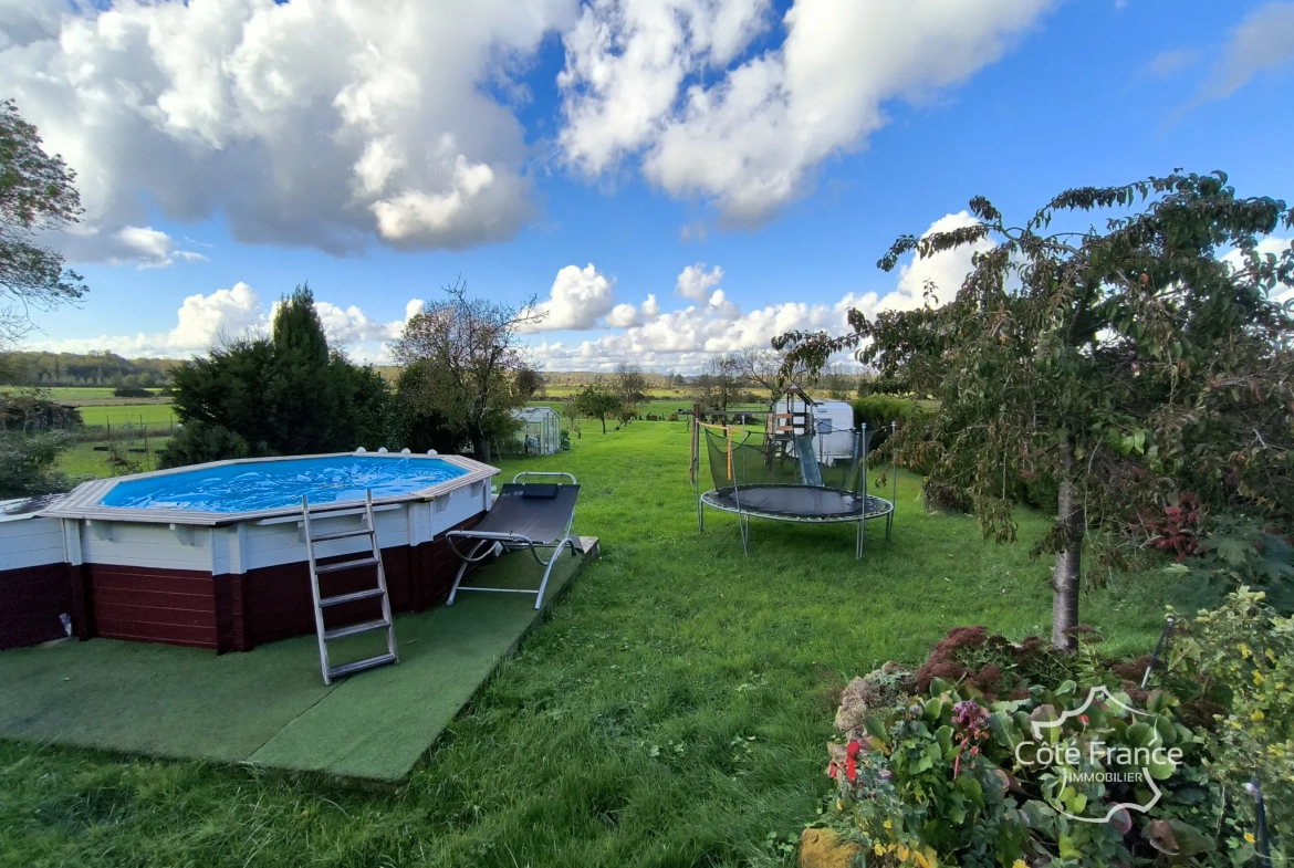 Charmante maison rénovée de 286 m² à GERMONT avec piscine et vue imprenable 