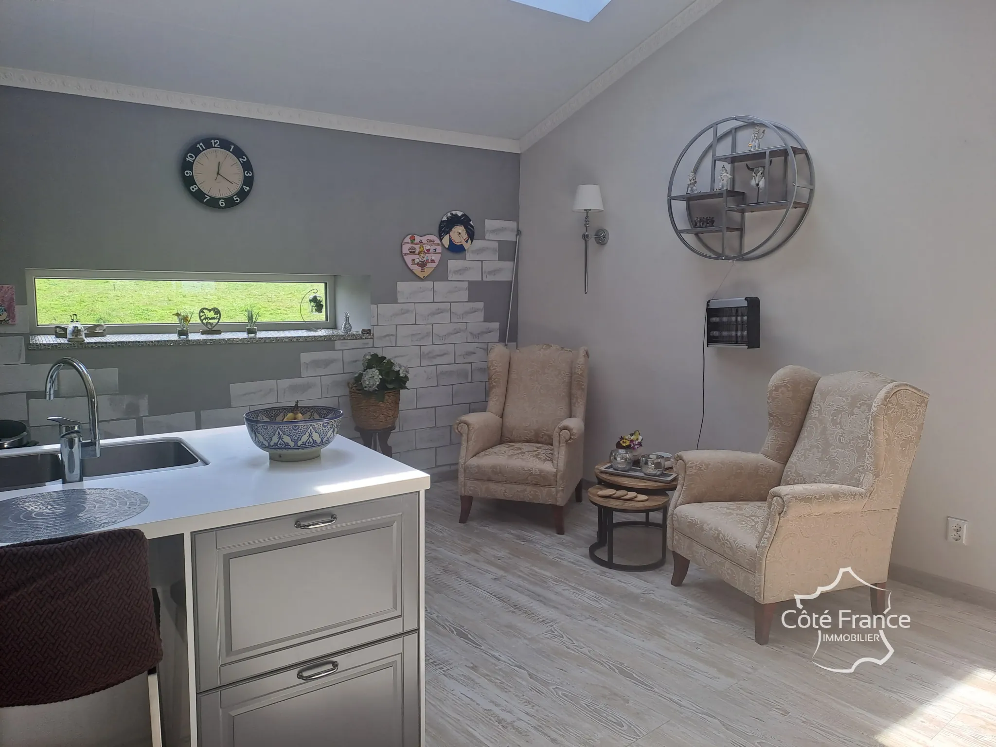 Charmante maison rénovée de 286 m² à GERMONT avec piscine et vue imprenable 