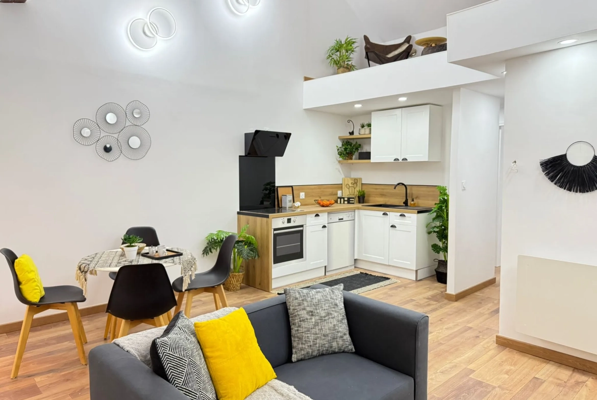 Appartement rénové avec mezzanine et terrasse à Amélie-les-Bains - 44,6 m² 