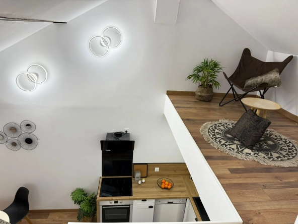 Appartement rénové avec mezzanine et terrasse à Amélie-les-Bains - 44,6 m² 