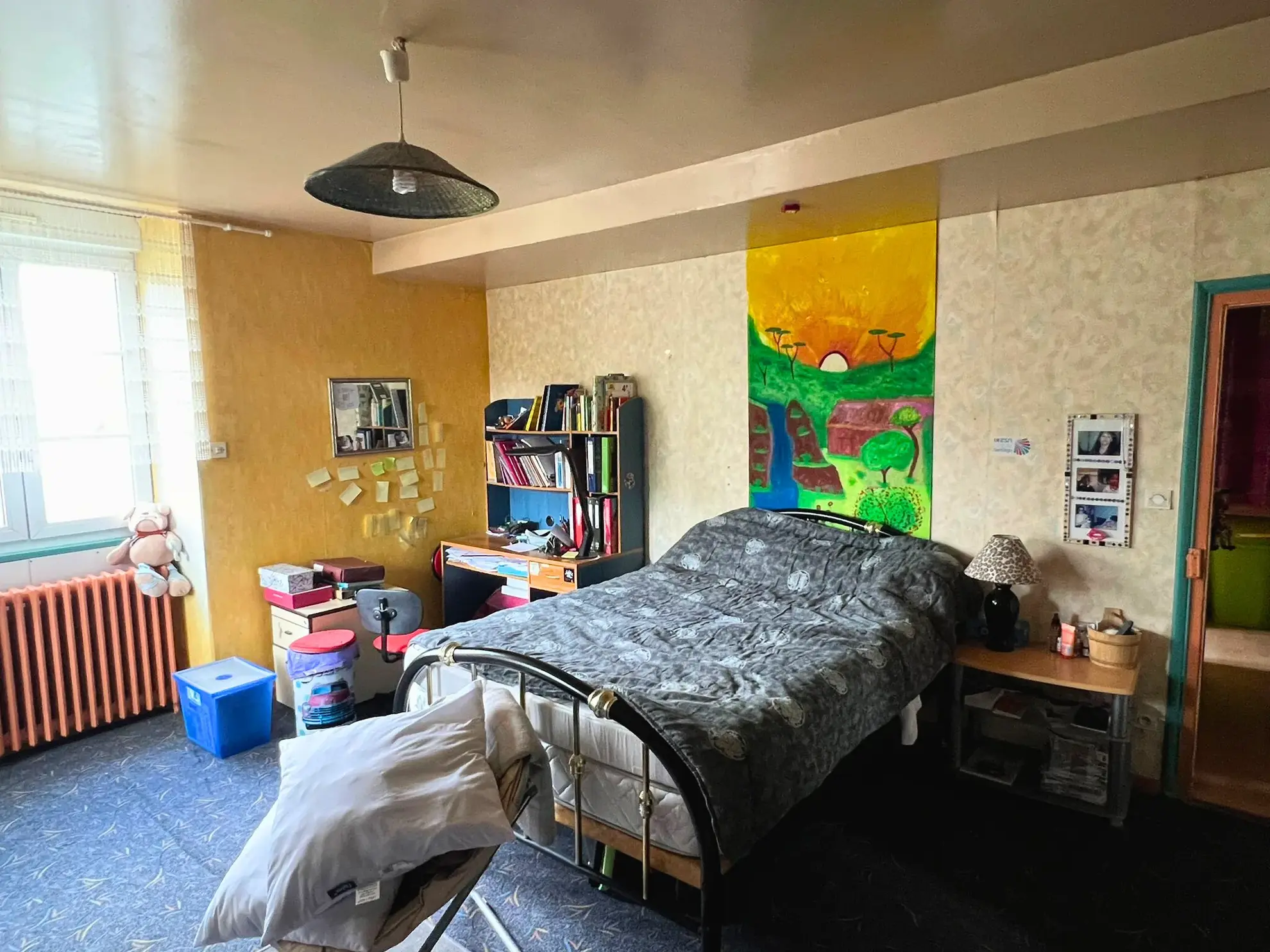Maison en pierre de 135 m² à Pré-en-Pail avec dépendances et jardin 