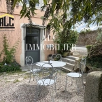 Maison en pierre de 135 m² à Pré-en-Pail avec dépendances et jardin
