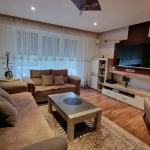 Appartement F4 à vendre au centre-ville de Saint-Louis – 80 m² avec balcons et cave