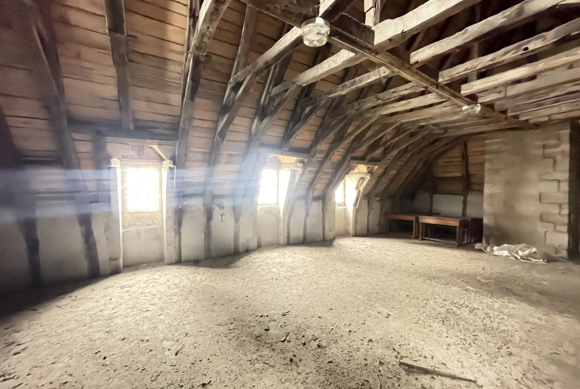 Maison ancienne de 5 pièces avec terrasse à Rilhac-Xaintrie 
