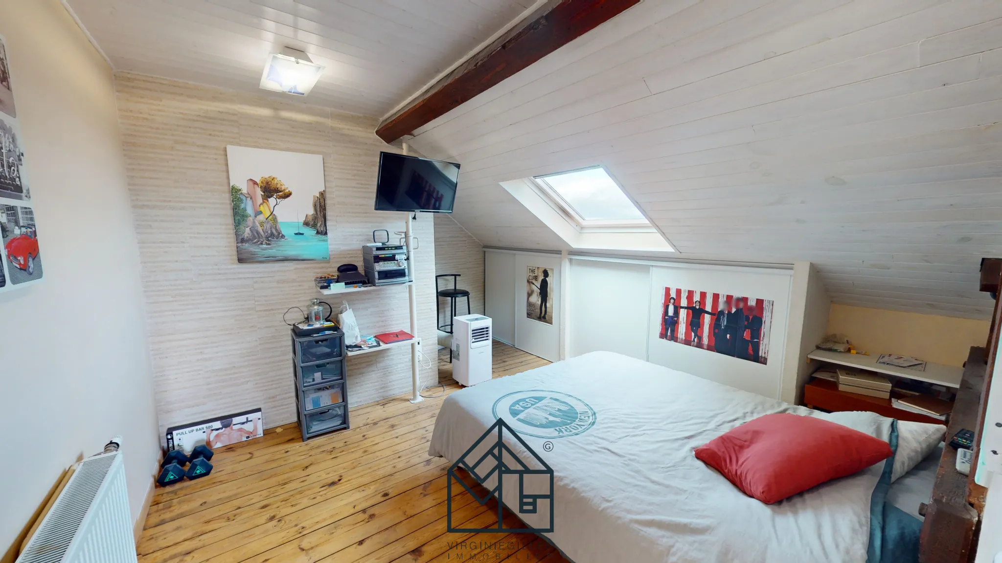 Maison 5 chambres rénovée au Coteau proche Roanne avec jardin et garage 