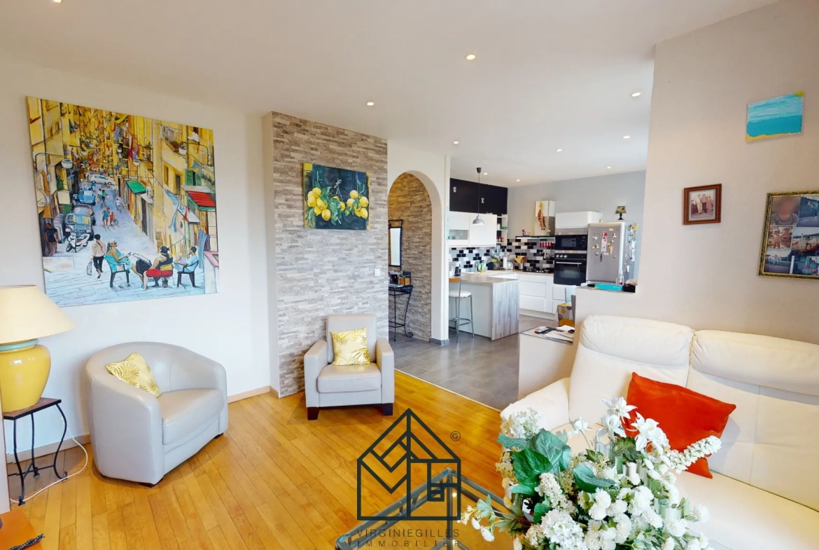 Maison 5 chambres rénovée au Coteau proche Roanne avec jardin et garage 