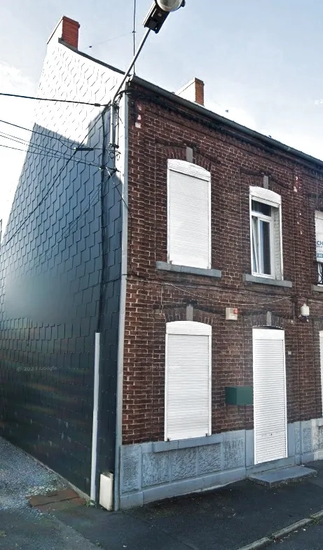 Belle maison semi-individuelle avec jardin et garage à Marpent 