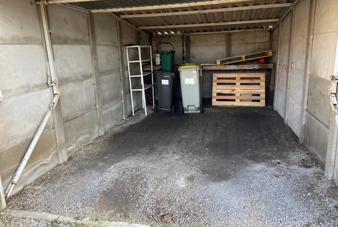 Belle maison semi-individuelle avec jardin et garage à Marpent 