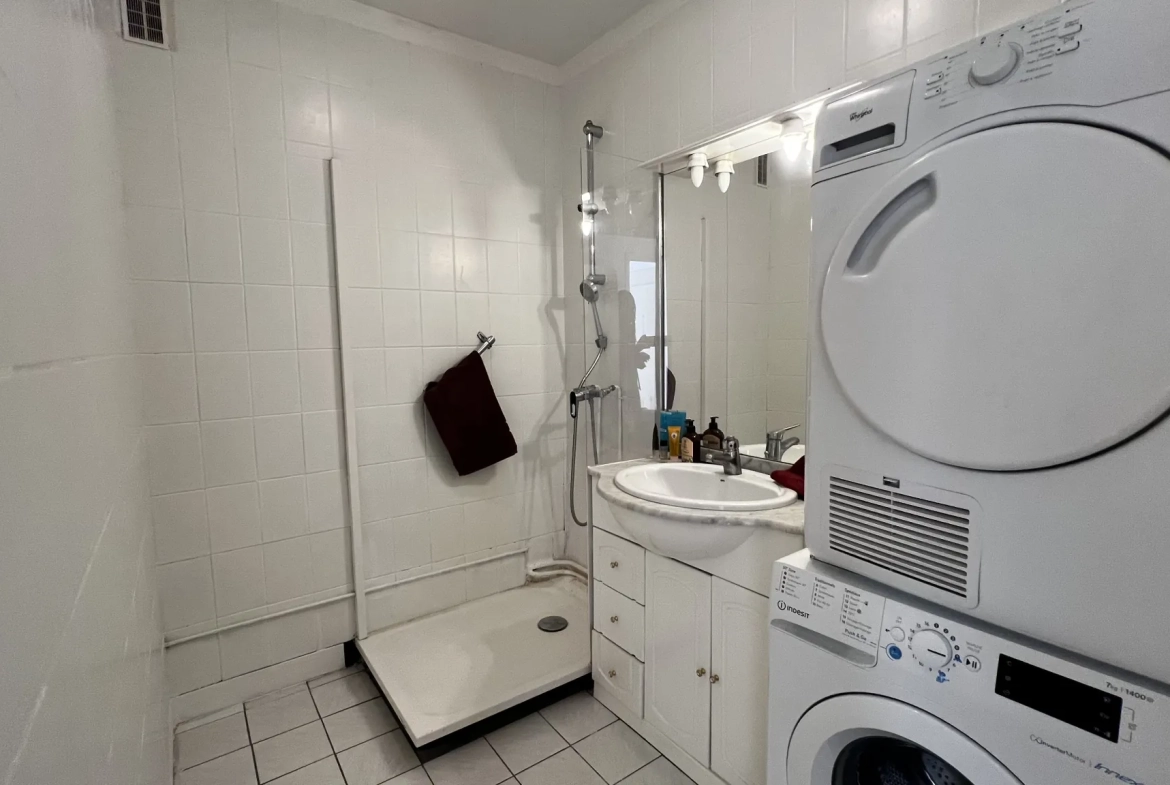 Appartement T4 de 64 m² avec cave et box sécurisé à Le Chesnay 
