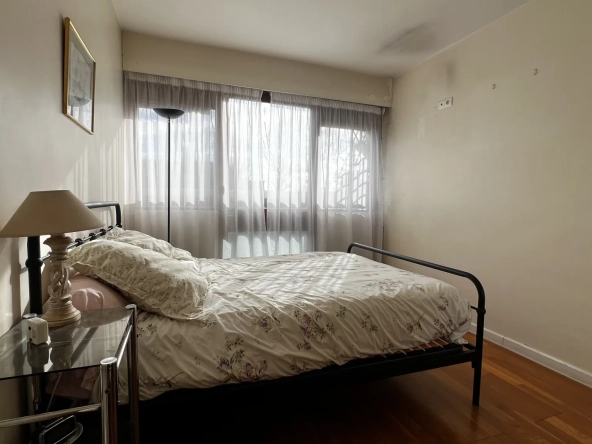 Appartement T4 de 64 m² avec cave et box sécurisé à Le Chesnay 