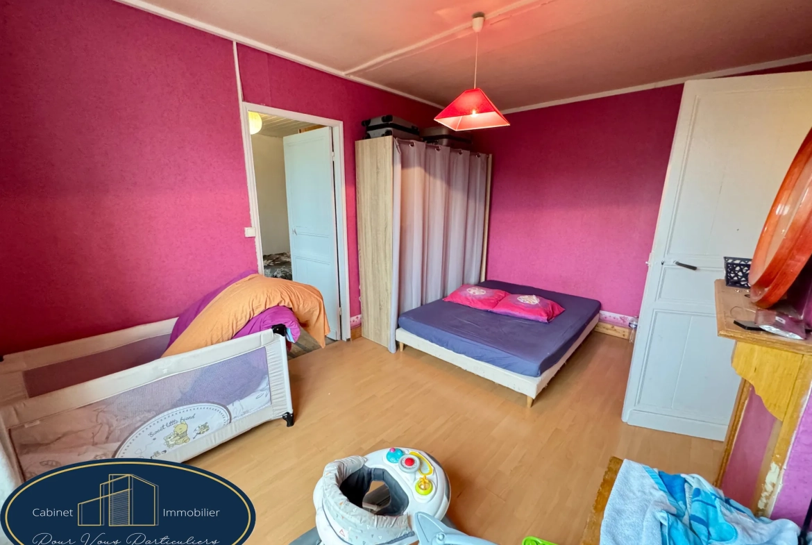 Immeuble mixte de 140 m² à Bouchain avec commerce et logement duplex 