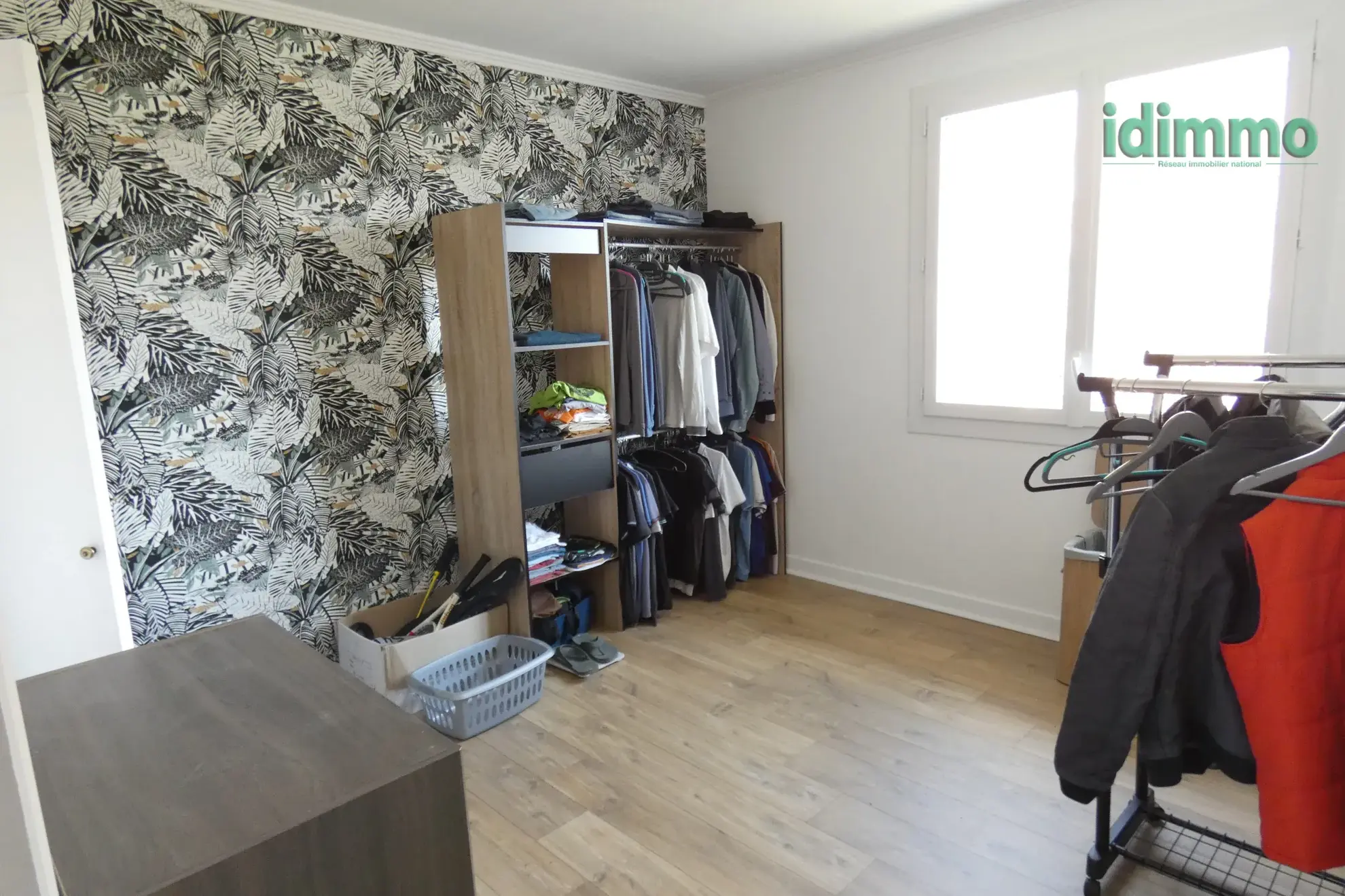 Vente d'une maison familiale à Arpajon-sur-Cère avec terrasse et garage 