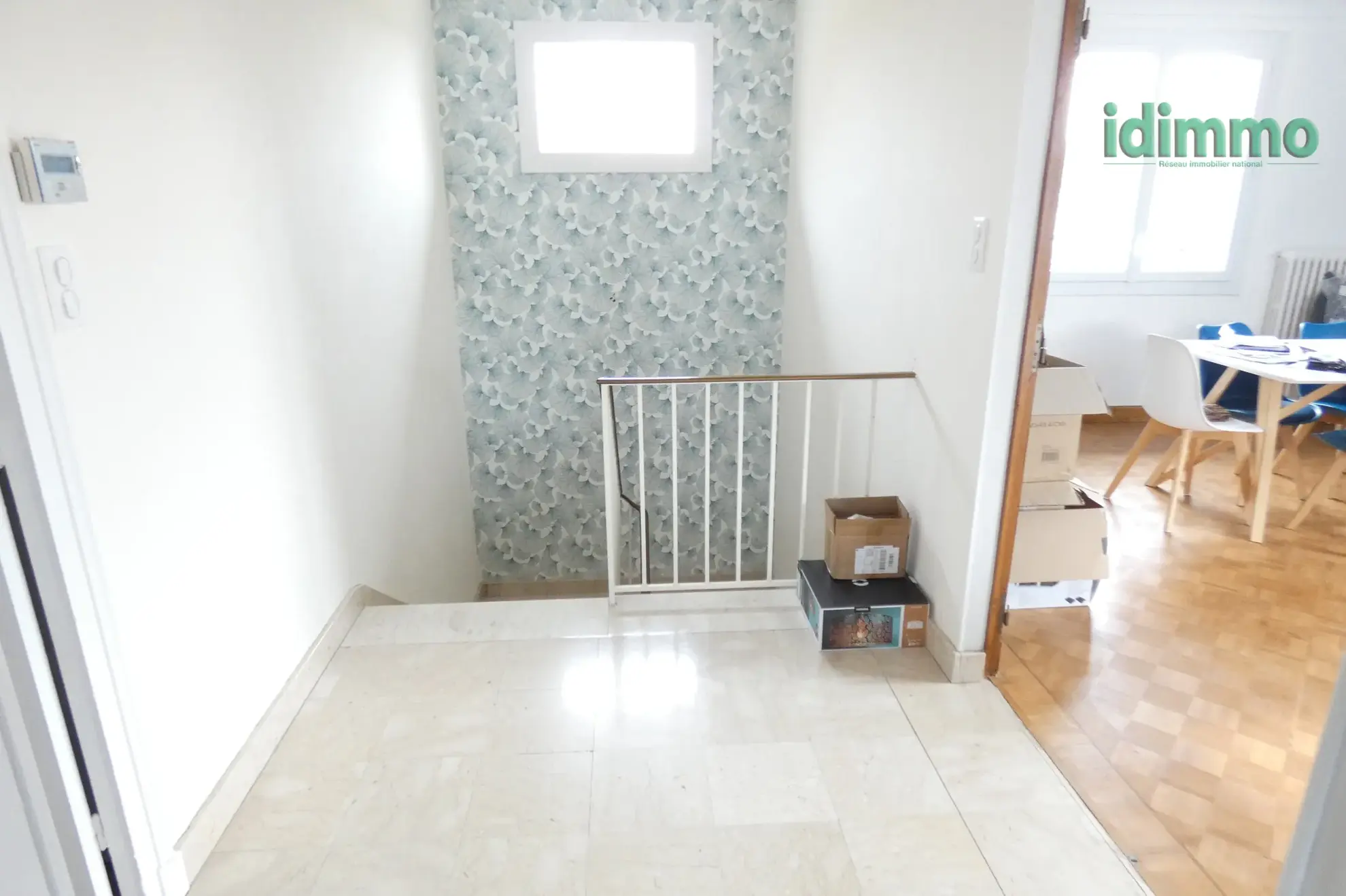 Vente d'une maison familiale à Arpajon-sur-Cère avec terrasse et garage 