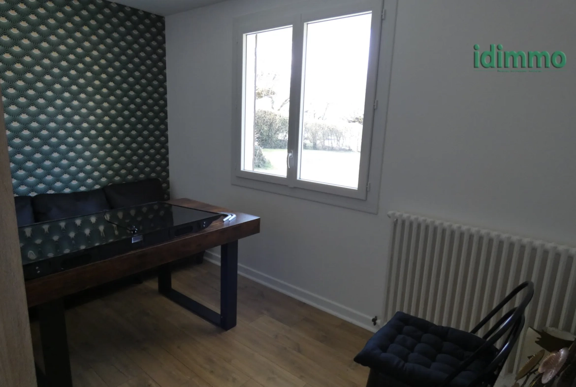 Vente d'une maison familiale à Arpajon-sur-Cère avec terrasse et garage 