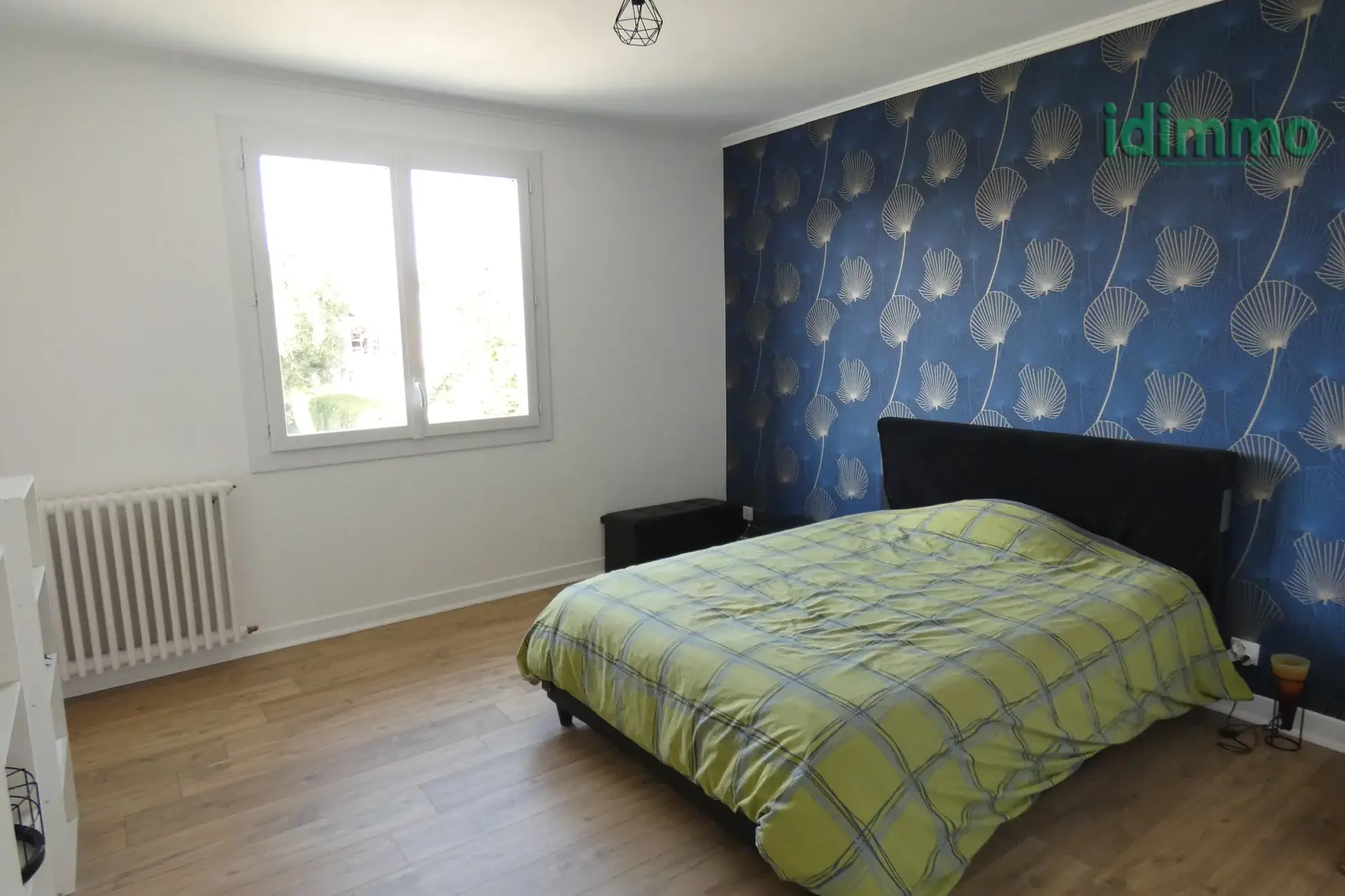 Vente d'une maison familiale à Arpajon-sur-Cère avec terrasse et garage 