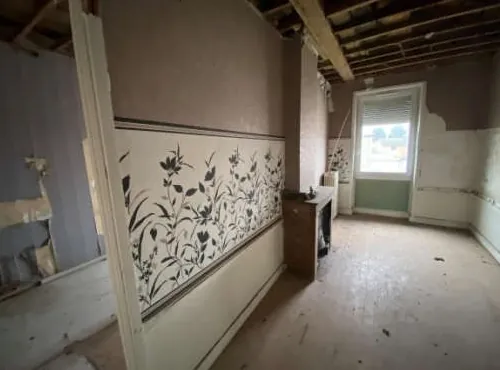 Maison à vendre avec 3 chambres à Thil, grande parcelle, prix attractif 47 000 € 