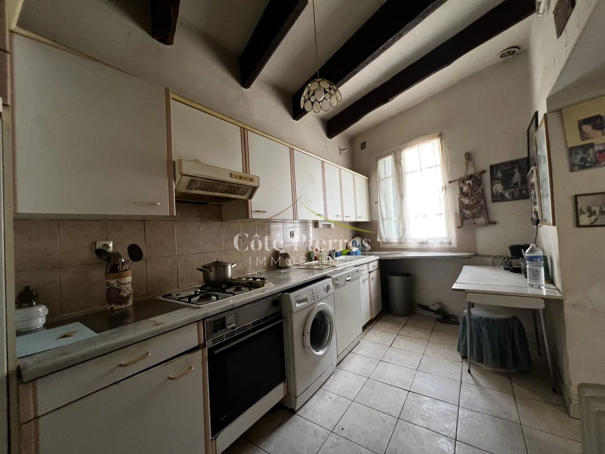 Charmante maison de village à Redessan avec grand potentiel de rénovation 
