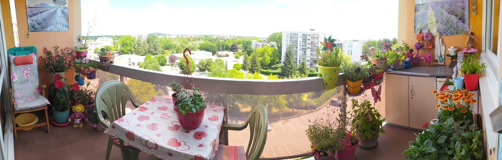 Rare appartement de 75 m² avec vue dégagée à Maurepas 