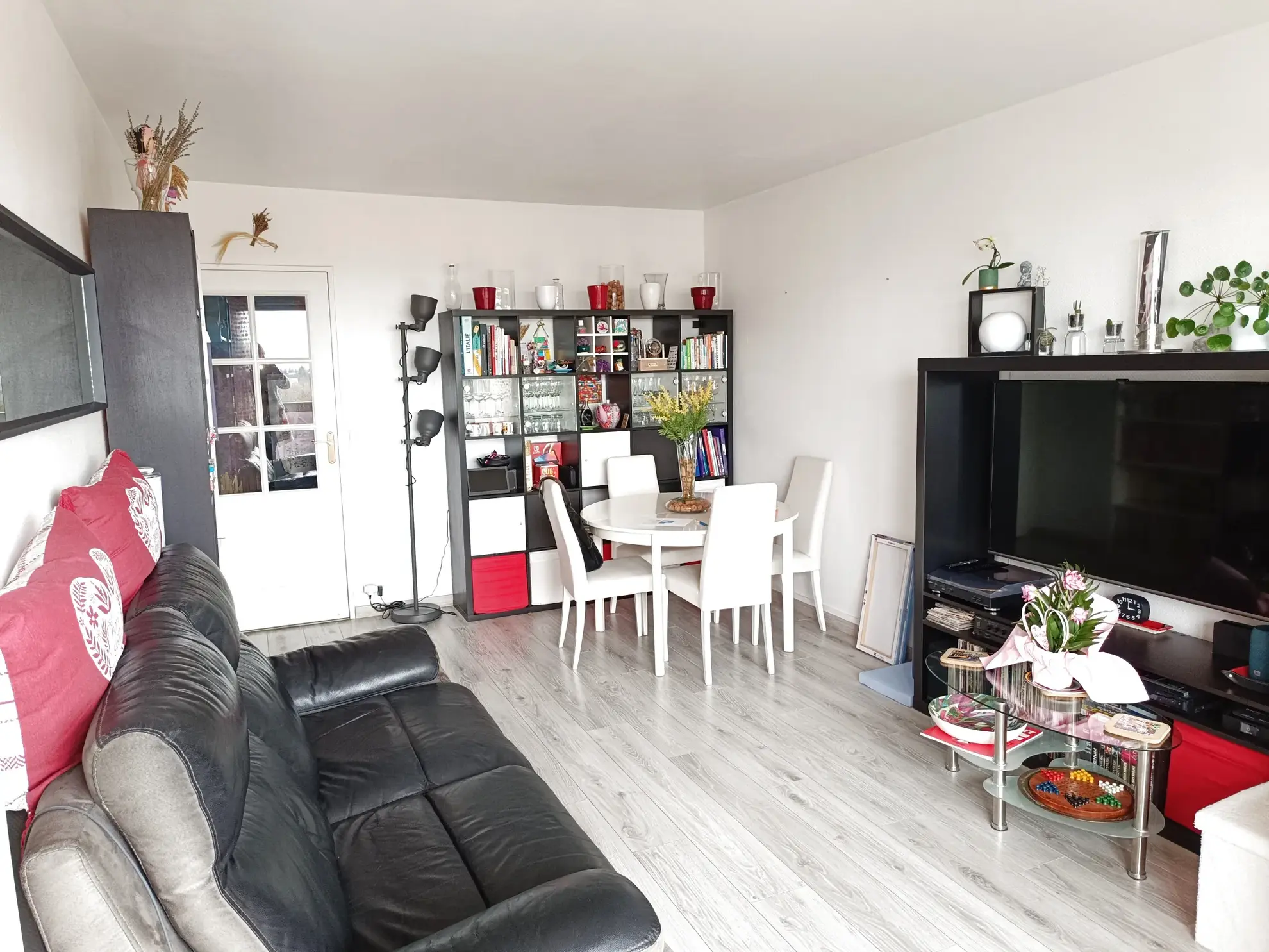 Rare appartement de 75 m² avec vue dégagée à Maurepas 
