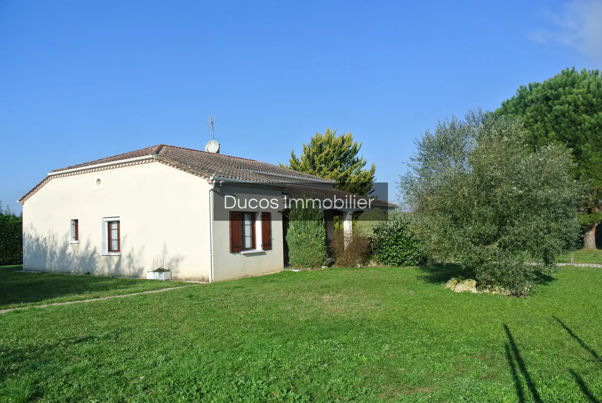 Maison 3 chambres avec piscine à Miramont de Guyenne - Terrain 2500 m² 