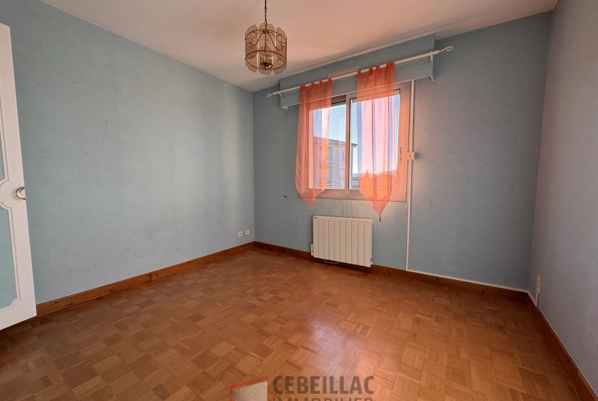 Appartement lumineux de 71 m² avec balcon à Cebeillac, Saint-Flour 