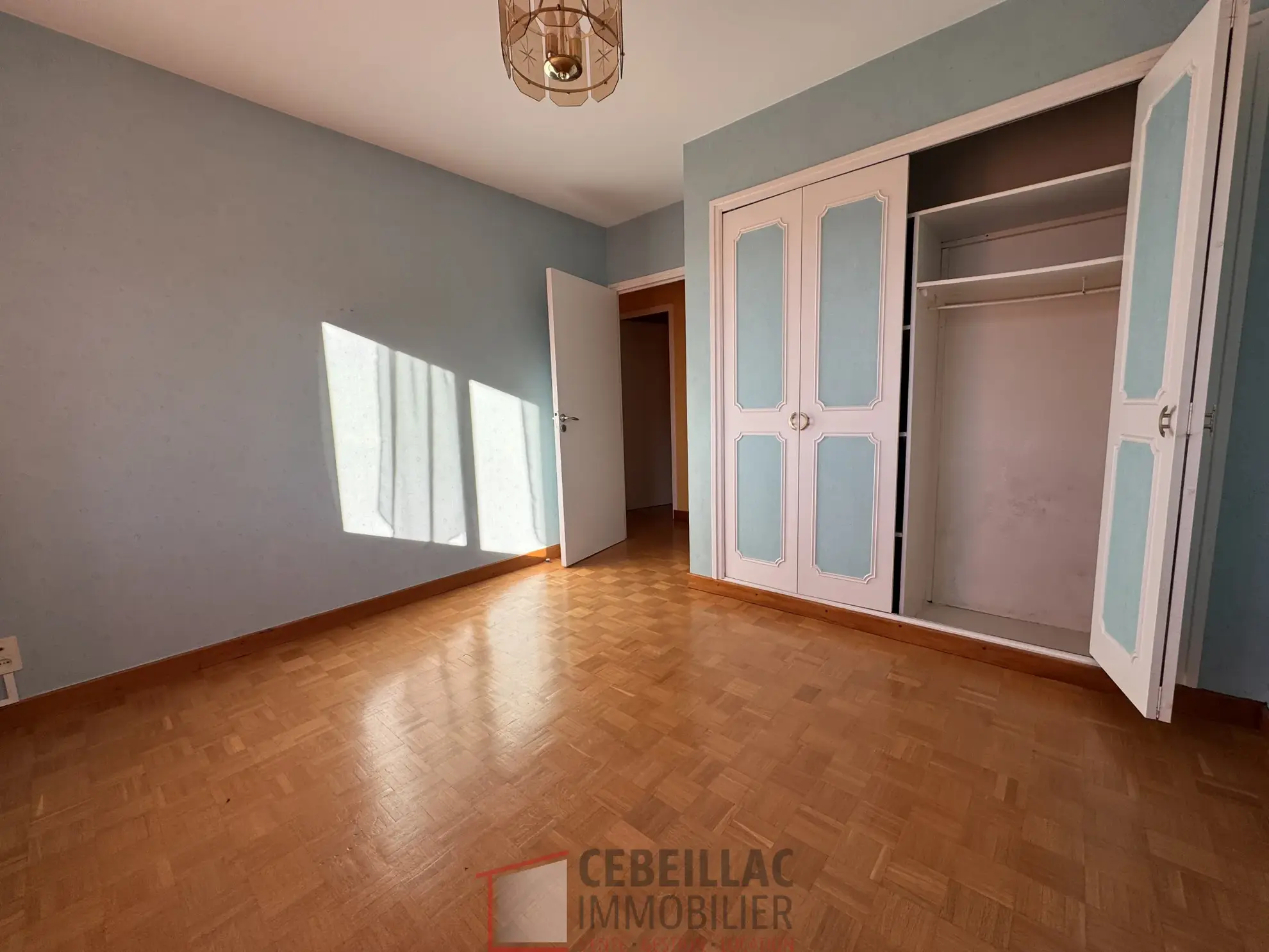 Appartement lumineux de 71 m² avec balcon à Cebeillac, Saint-Flour 