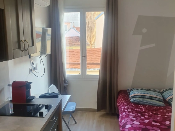 Studio rénové de 12,45 m² à Nice, emplacement idéal dans le quartier des Fleurs