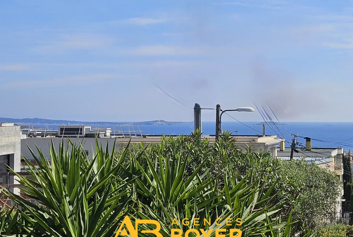 Charmant appartement 2 pièces avec terrasse et vue mer à Bandol 
