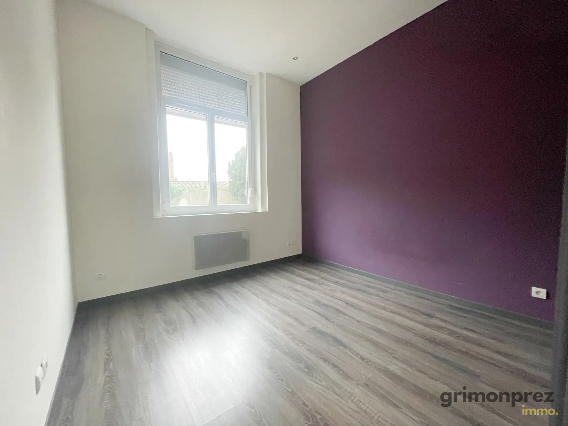 Appartement T3 spacieux avec balcon et parking à Roubaix, dans immeuble art déco 