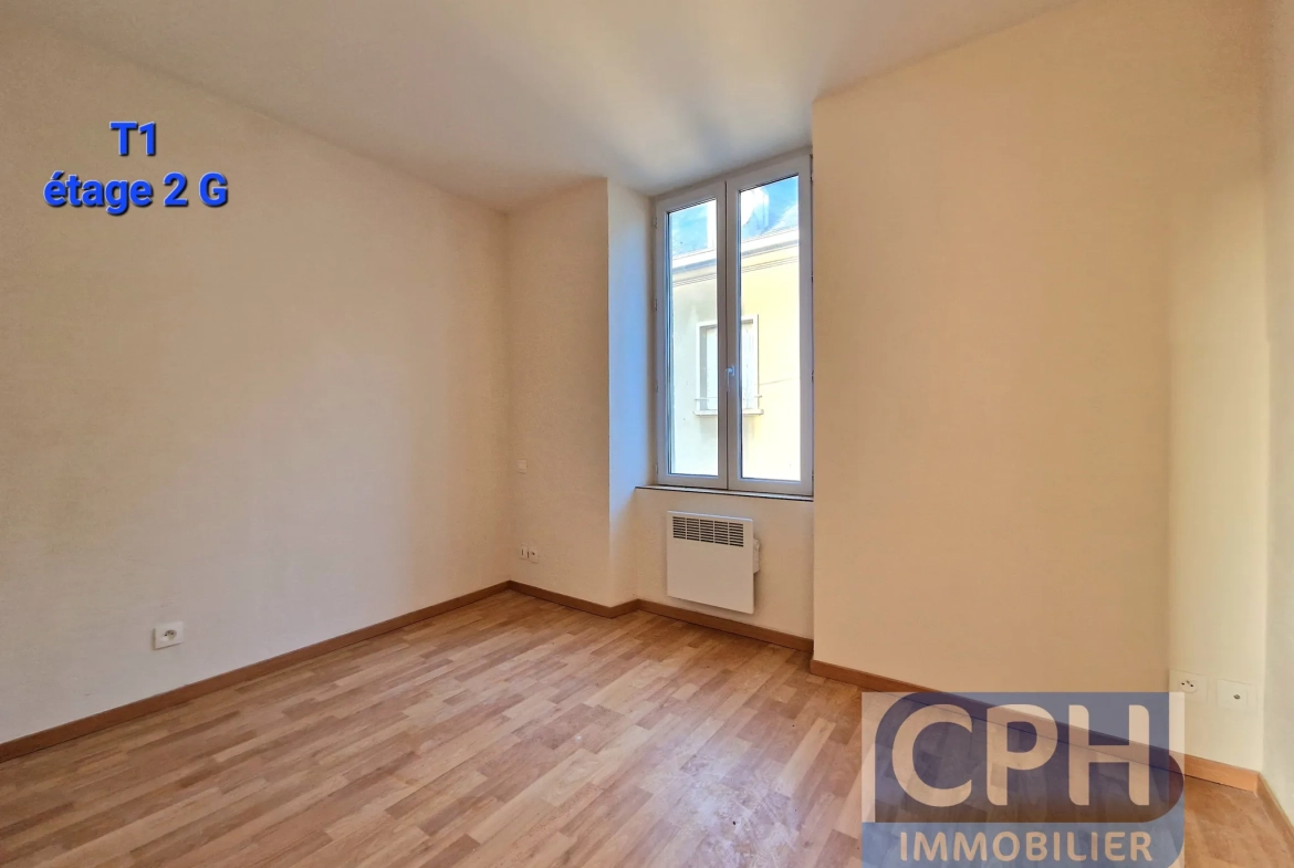 Immeuble à vendre à Trun avec fort potentiel locatif et rénovation à prévoir 