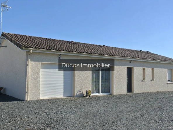Maison de plain-pied moderne avec 4 chambres à Sainte-Bazeille