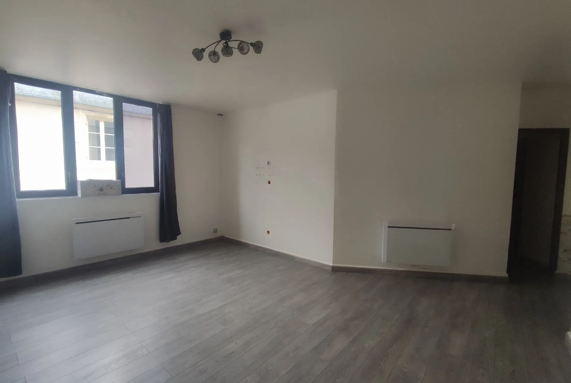 Bel appartement en rez-de-chaussée avec 2 chambres au centre-ville de Nevers 