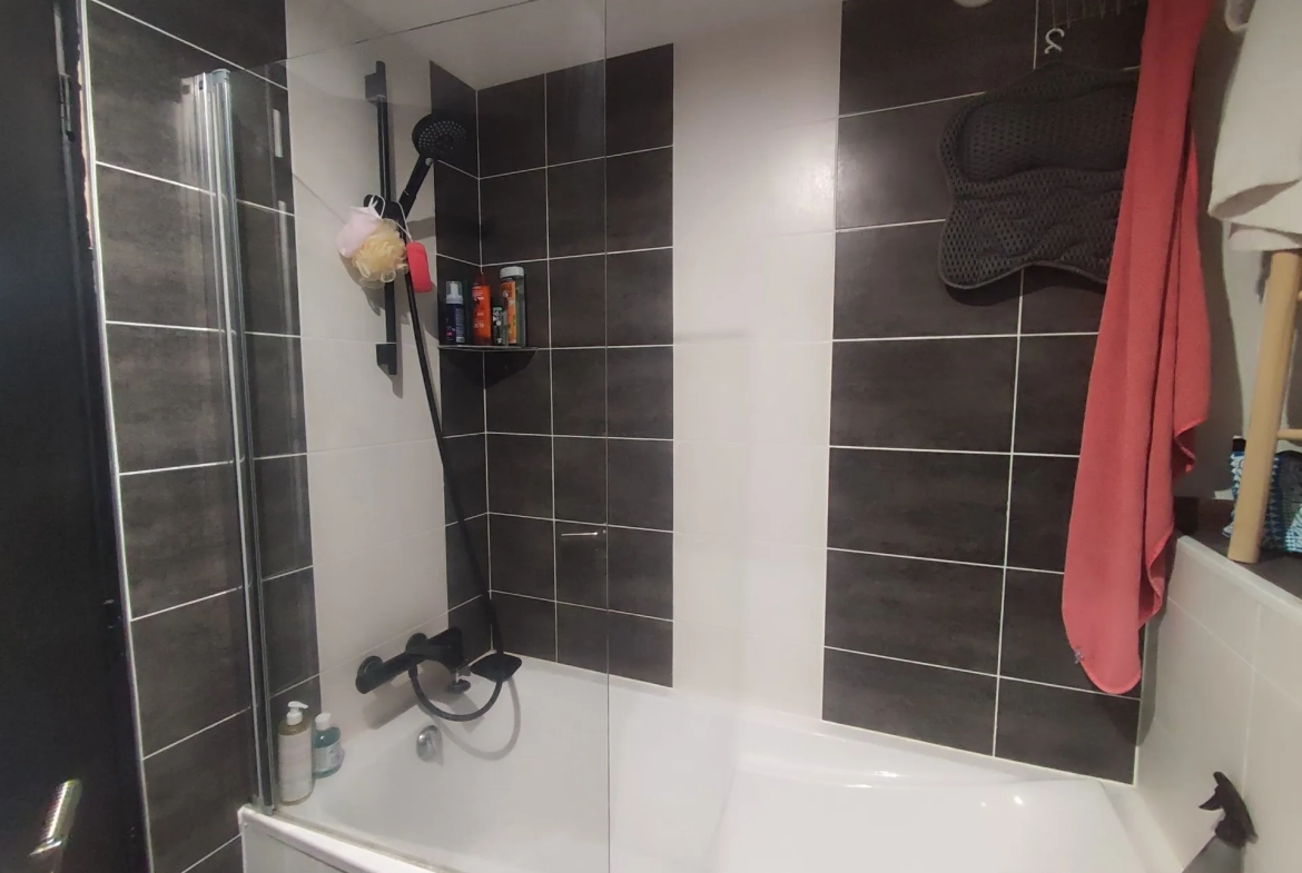 Bel appartement en rez-de-chaussée avec 2 chambres au centre-ville de Nevers 