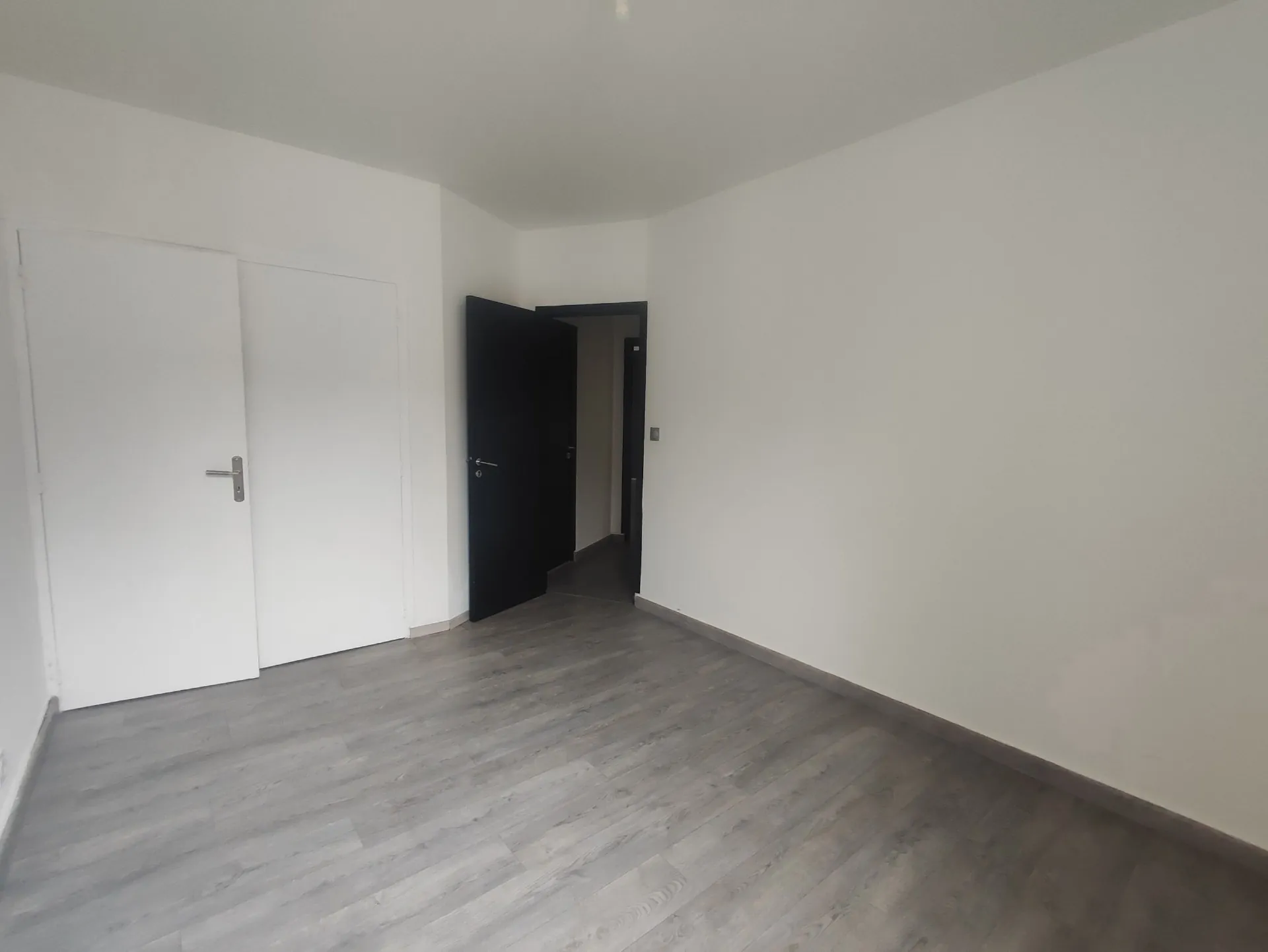 Bel appartement en rez-de-chaussée avec 2 chambres au centre-ville de Nevers 